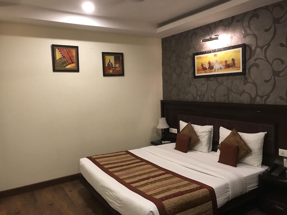 Hotel Vaishali Inn Gáziábád Kültér fotó