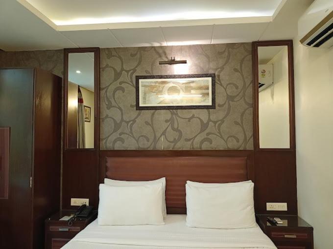 Hotel Vaishali Inn Gáziábád Kültér fotó